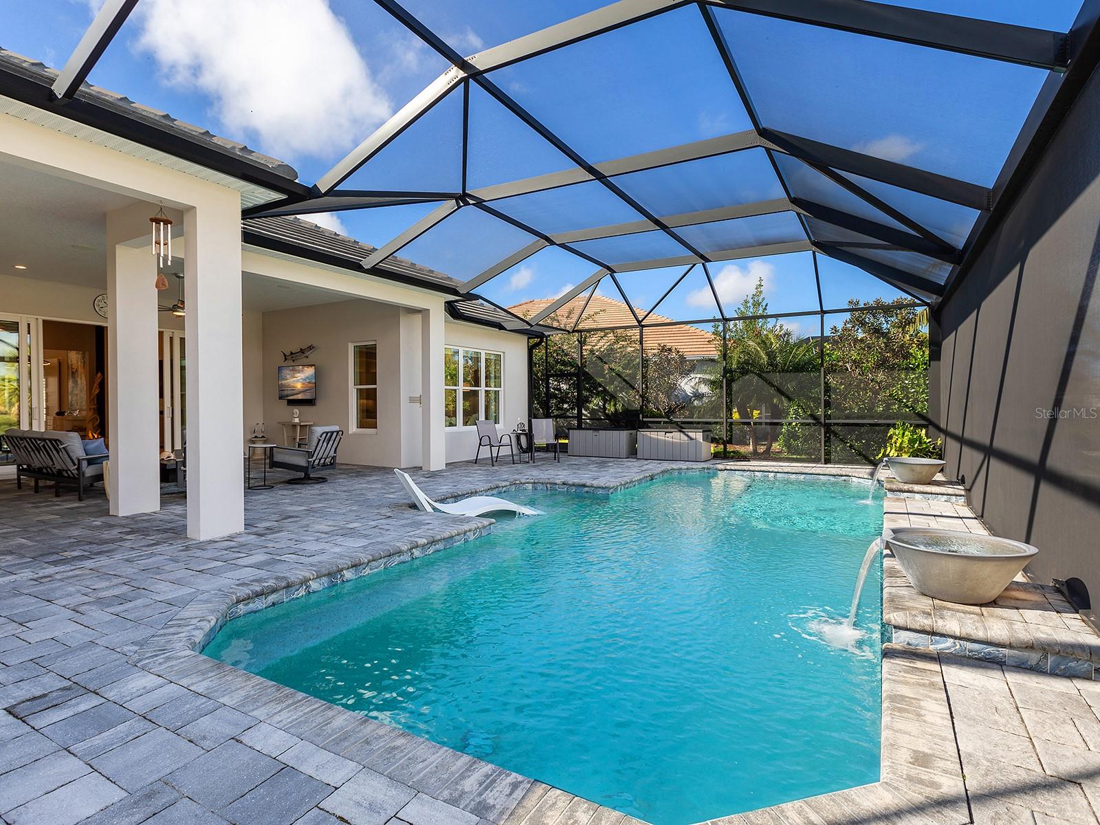 Image 53 of 91 For 8262 Grande Shores Drive