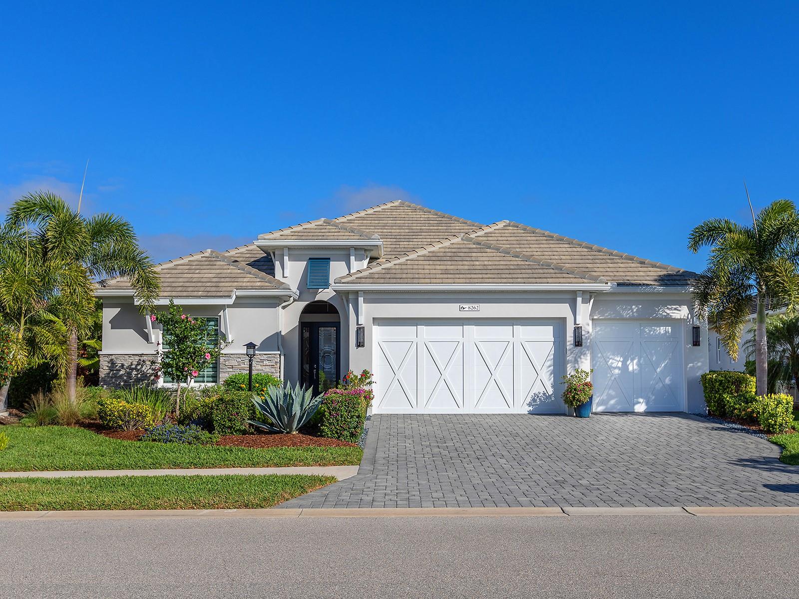 Image 6 of 91 For 8262 Grande Shores Drive