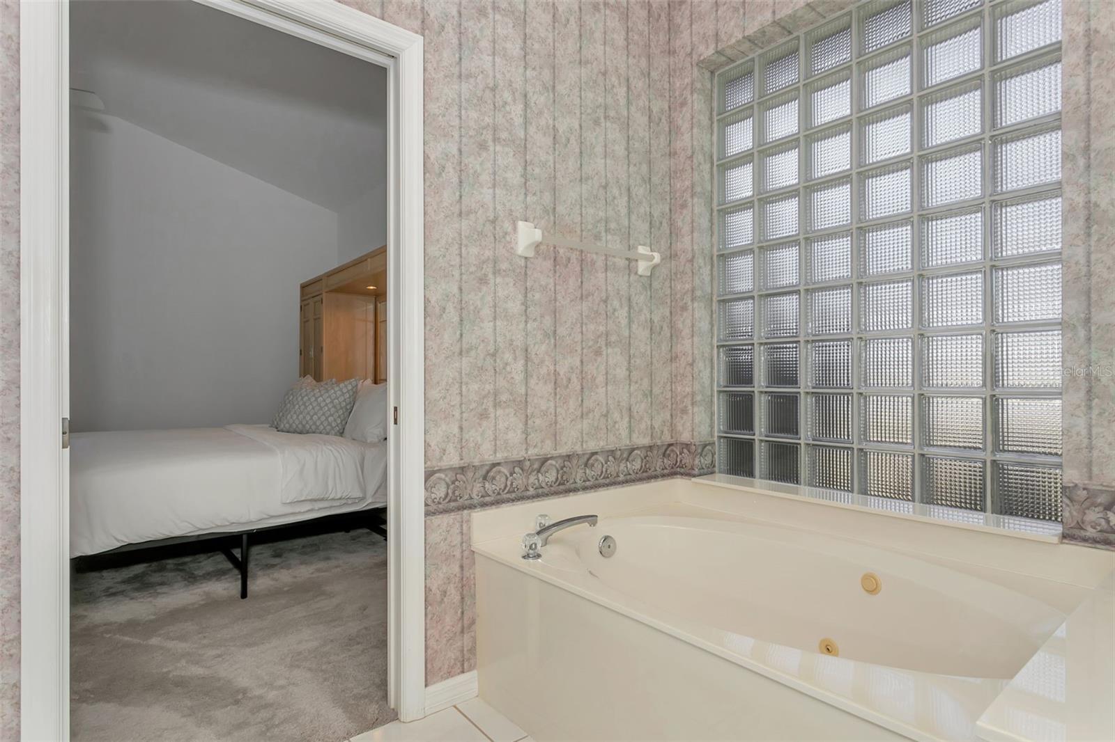 Image 38 of 58 For 6404 Wentworth Crossing