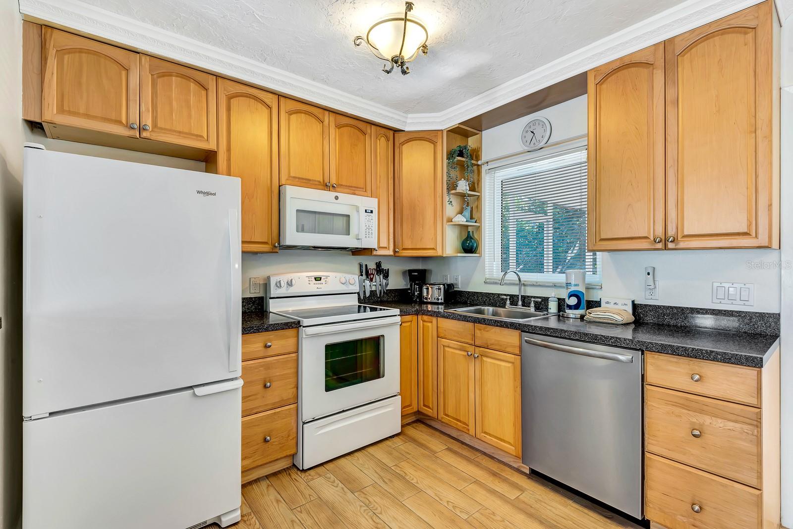 Image 18 of 45 For 207 75th Street E