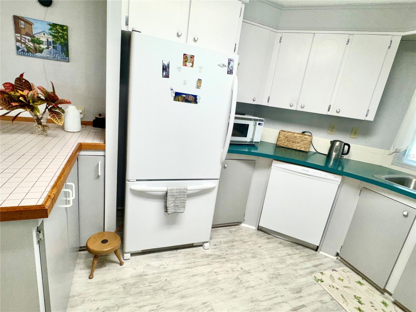 Image 13 of 77 For 4543 12th Street Court E