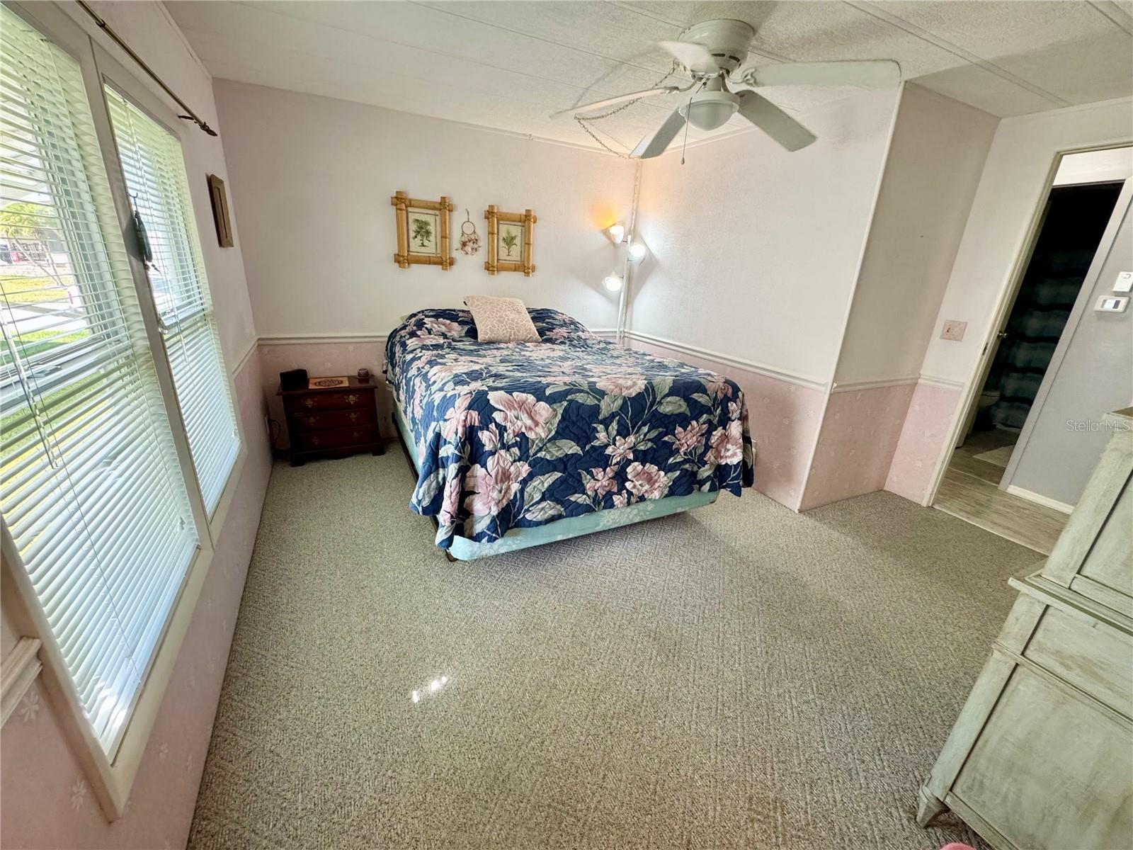 Image 42 of 77 For 4543 12th Street Court E