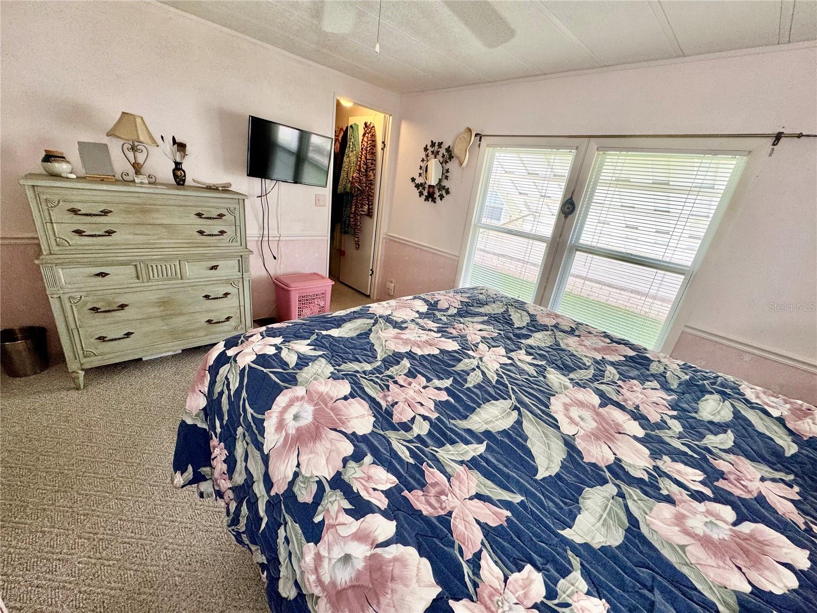 Image 44 of 77 For 4543 12th Street Court E