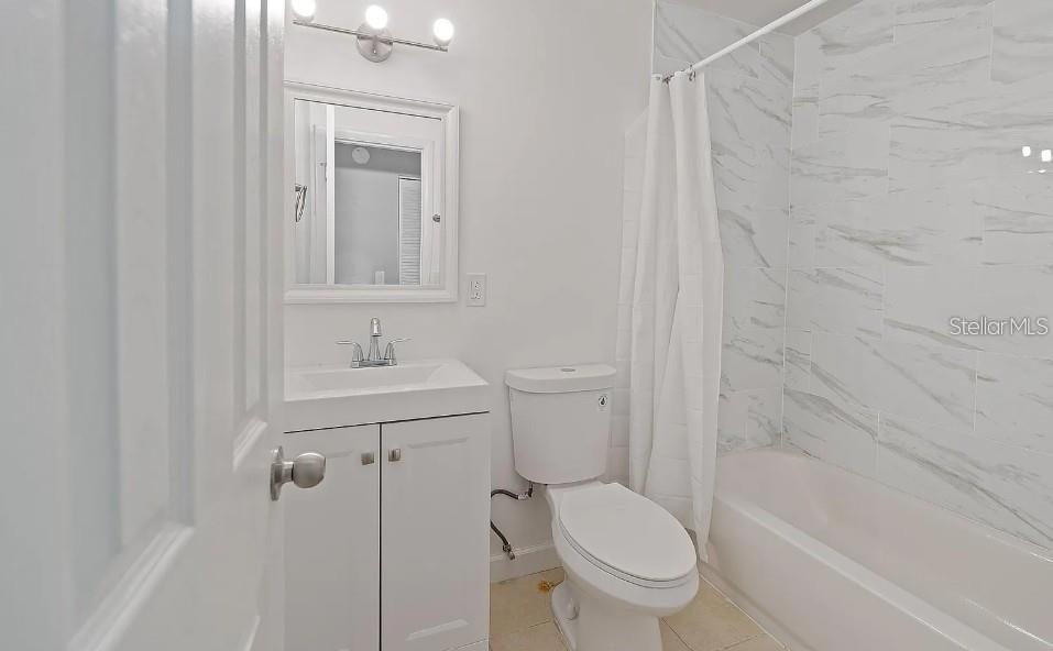 Image 16 of 22 For 2756 Locksley Road