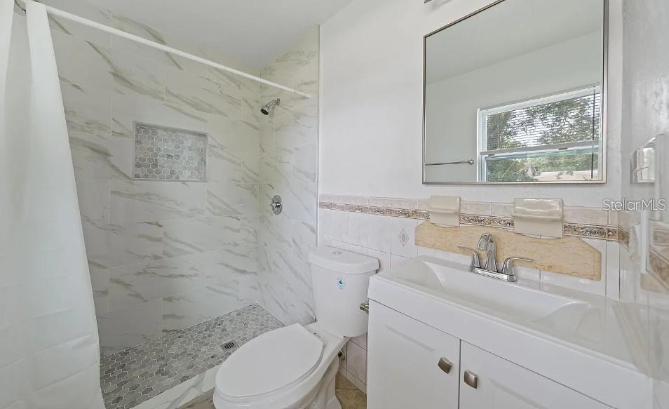 Image 17 of 22 For 2756 Locksley Road