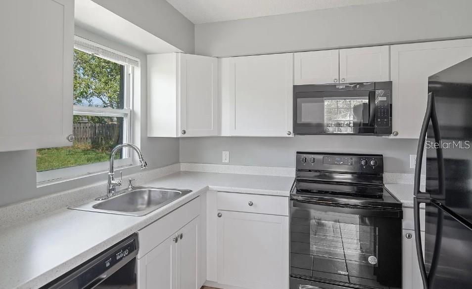 Image 3 of 22 For 2756 Locksley Road