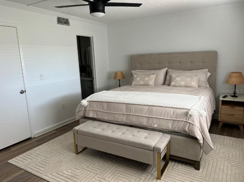 Image 22 of 45 For 3700 Beneva Road 601-613