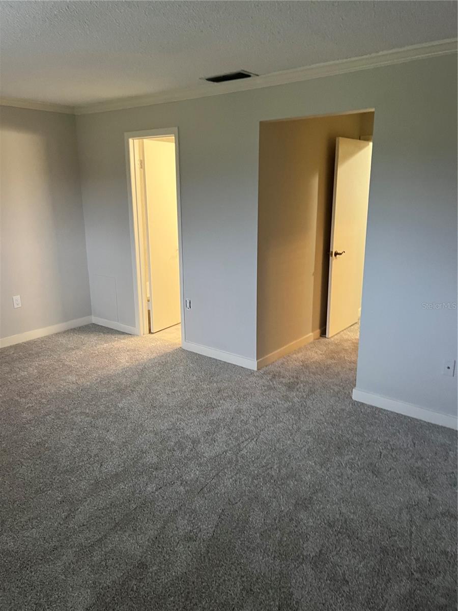 Image 43 of 45 For 3700 Beneva Road 601-613