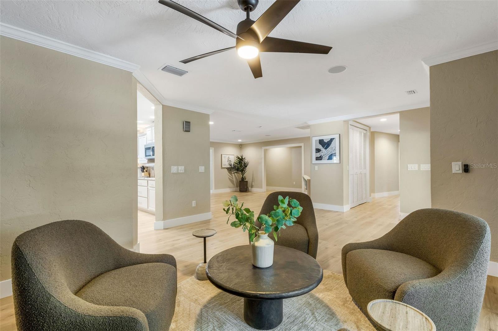 Image 11 of 32 For 10767 Danielle Drive