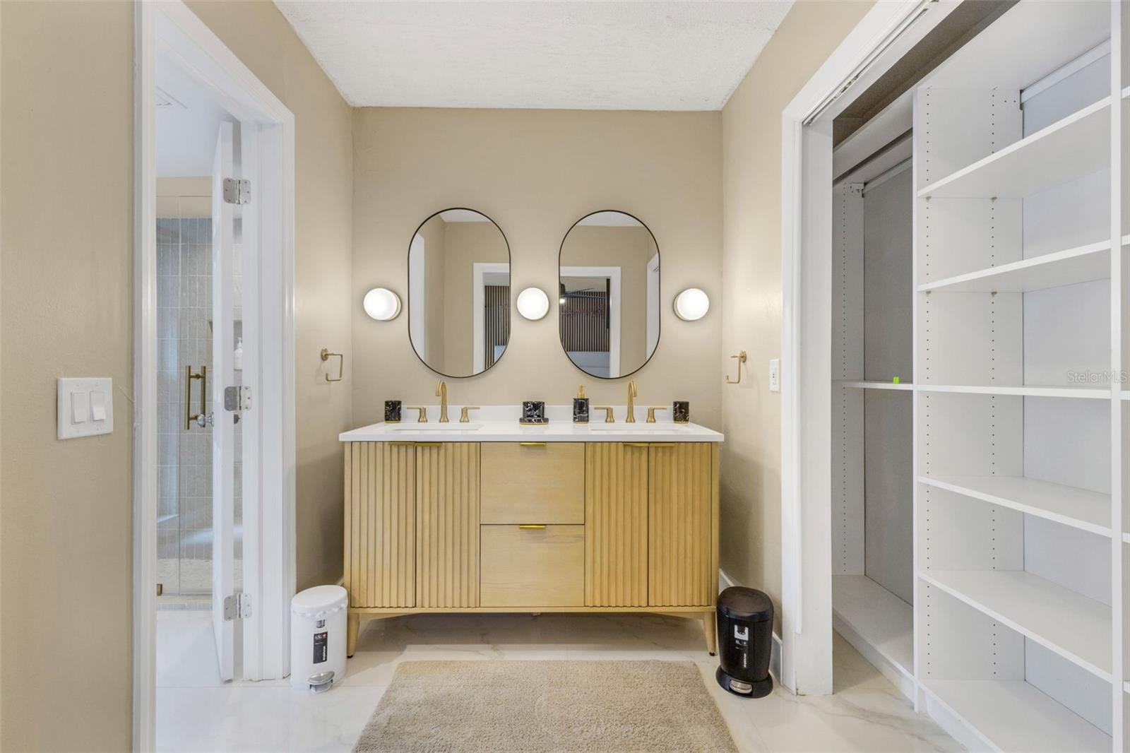 Image 25 of 32 For 10767 Danielle Drive