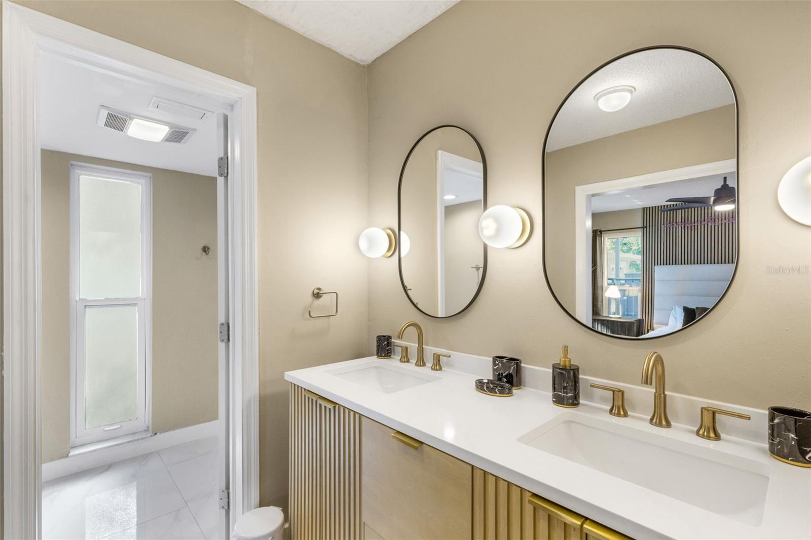 Image 26 of 32 For 10767 Danielle Drive