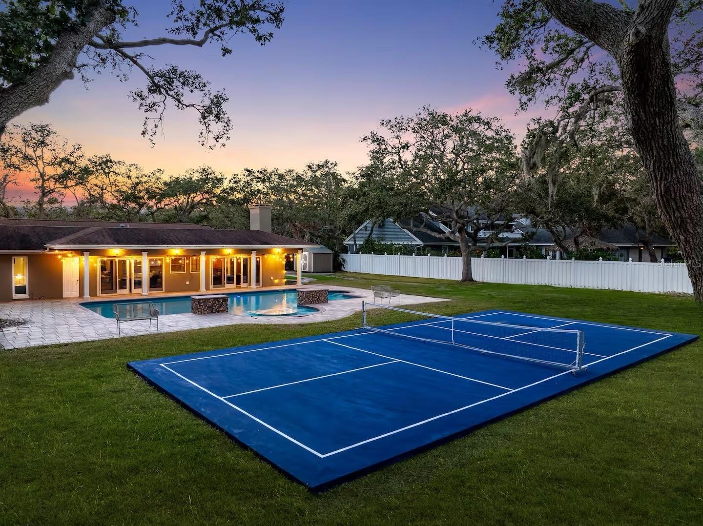 Image 3 of 32 For 10767 Danielle Drive