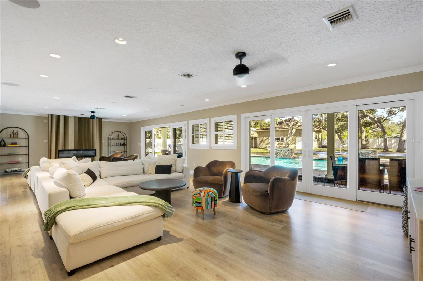 Image 6 of 32 For 10767 Danielle Drive