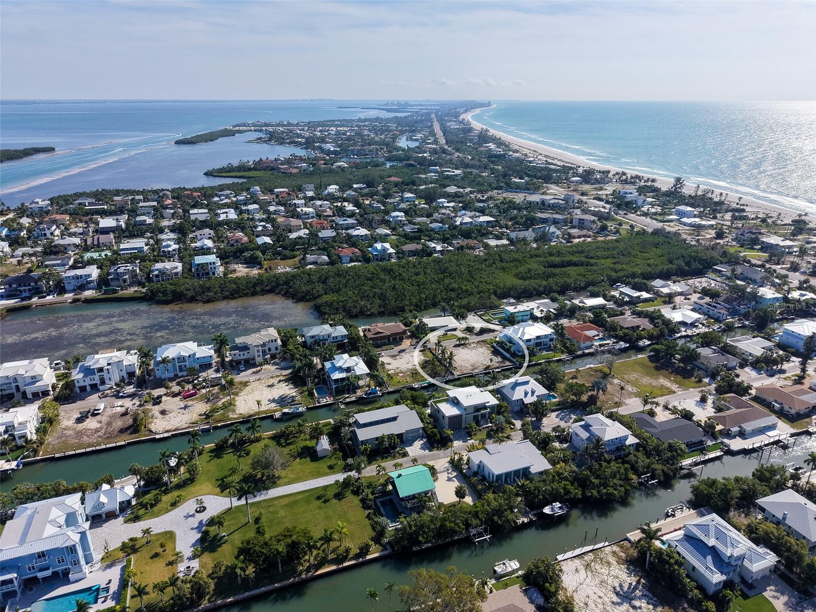 Image 11 of 29 For 579 Bayview Drive