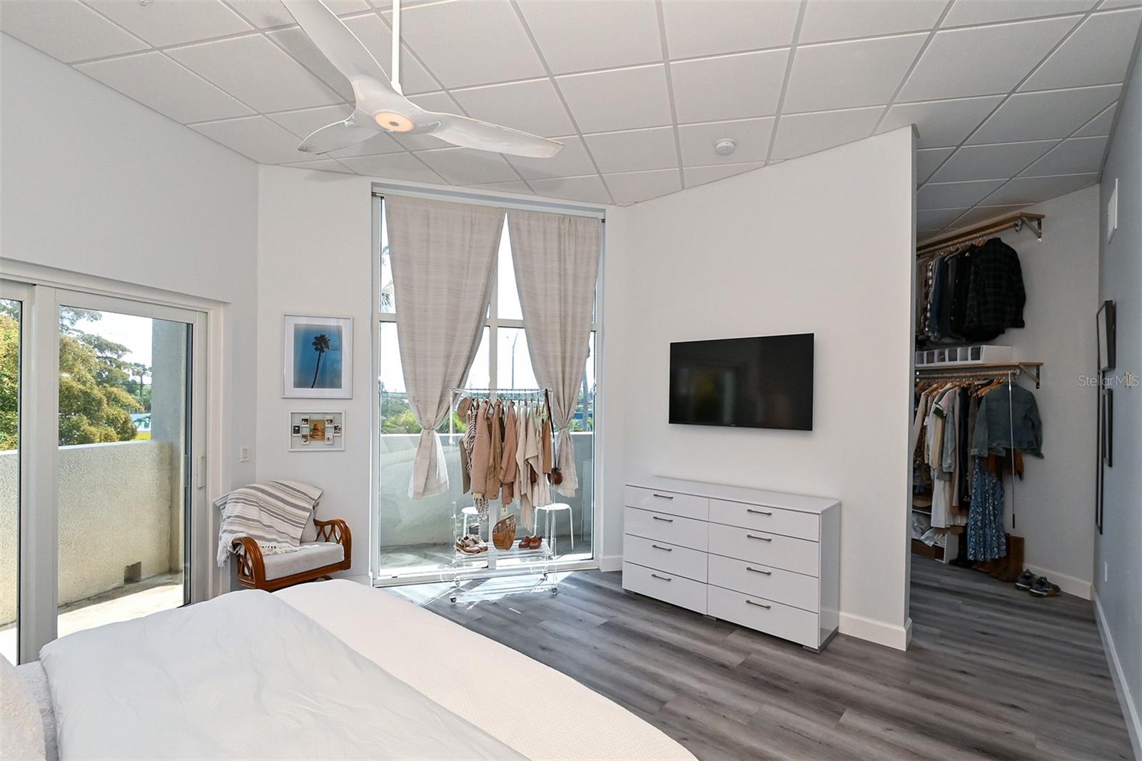 Image 16 of 59 For 516 Tamiami Trail S 102