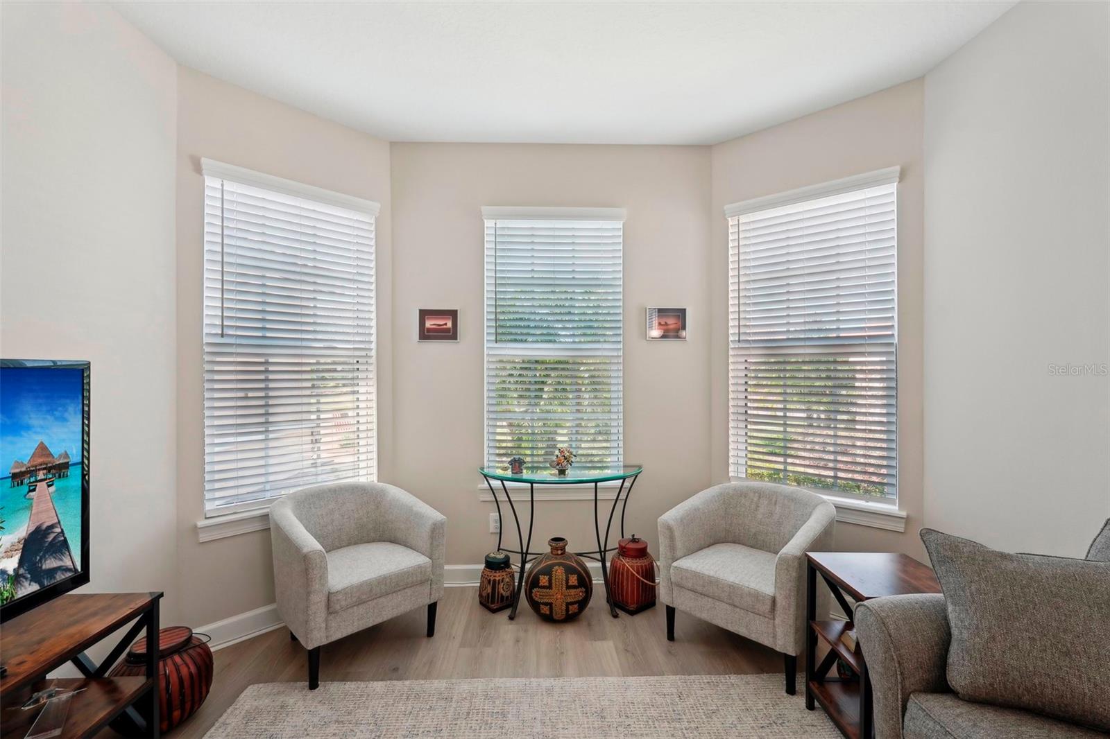 Image 18 of 68 For 10802 Seasons Way