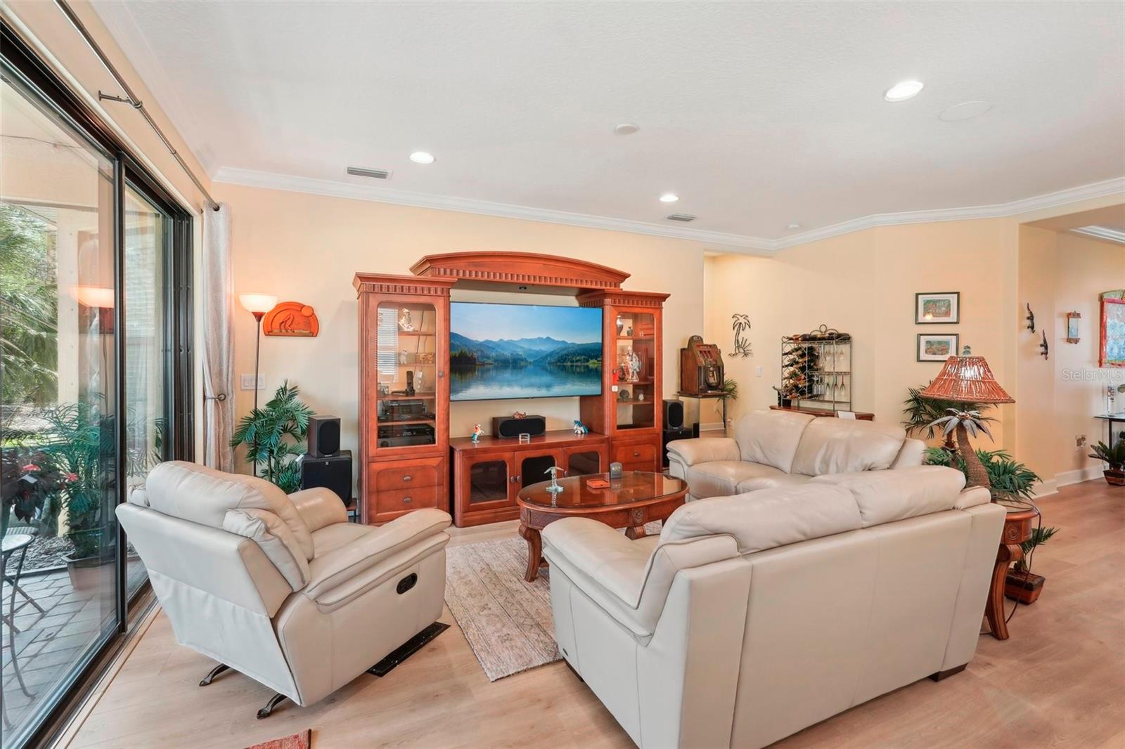 Image 8 of 68 For 10802 Seasons Way