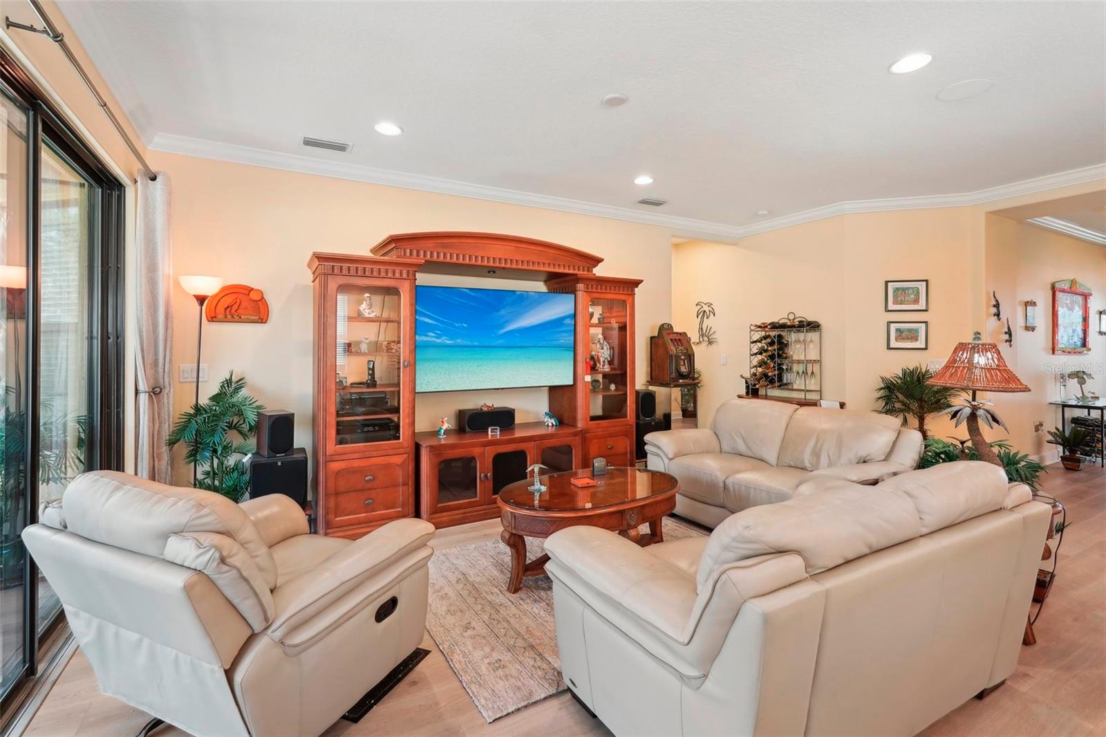 Image 9 of 68 For 10802 Seasons Way