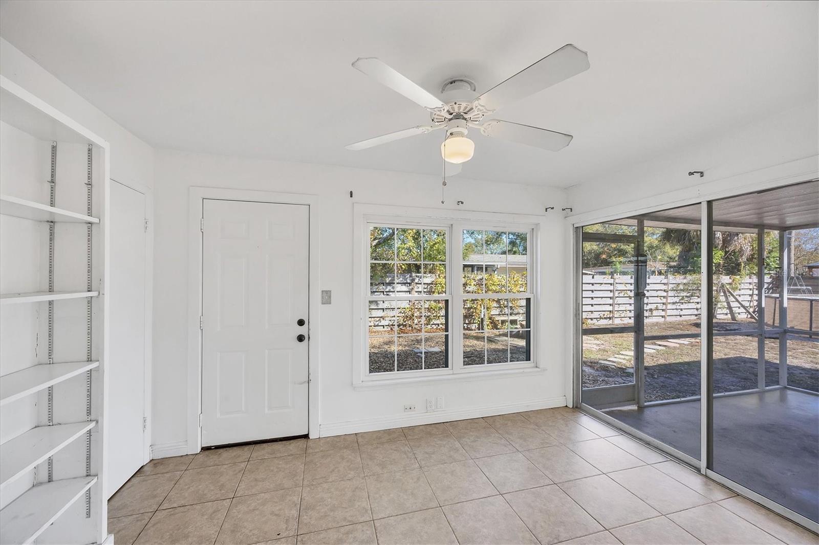 Image 14 of 28 For 2945 Michigan Street