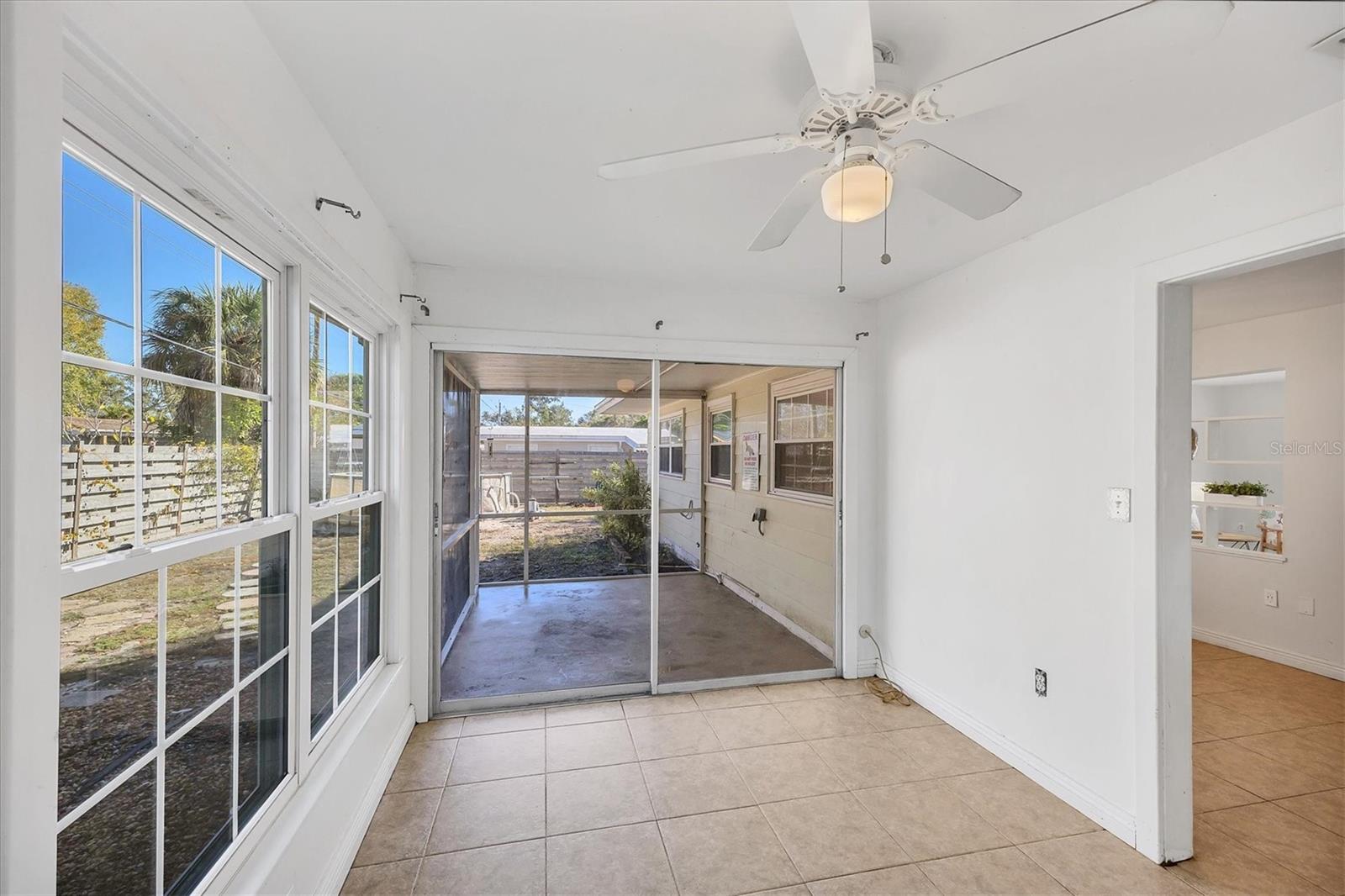 Image 15 of 28 For 2945 Michigan Street