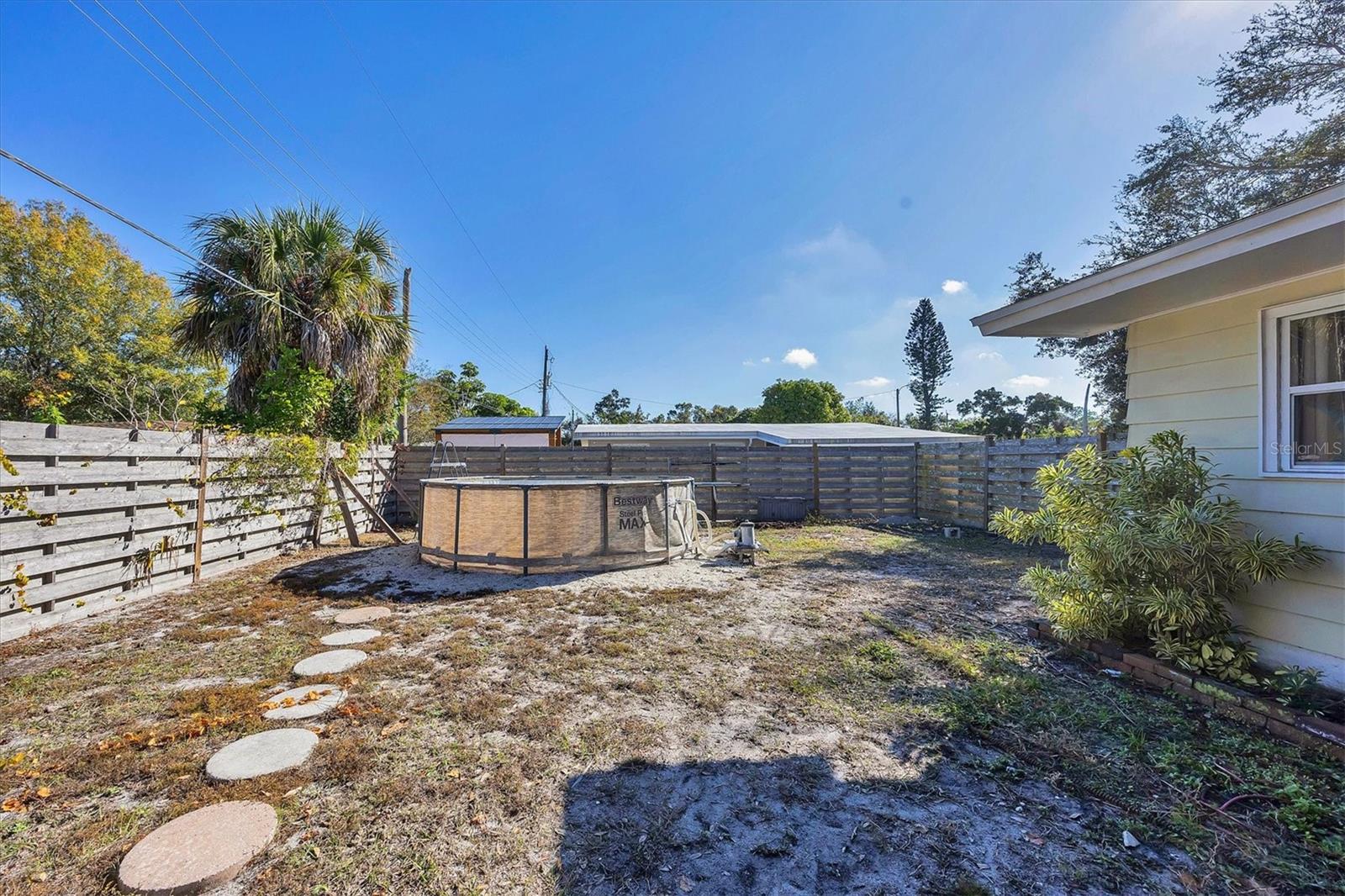 Image 28 of 28 For 2945 Michigan Street