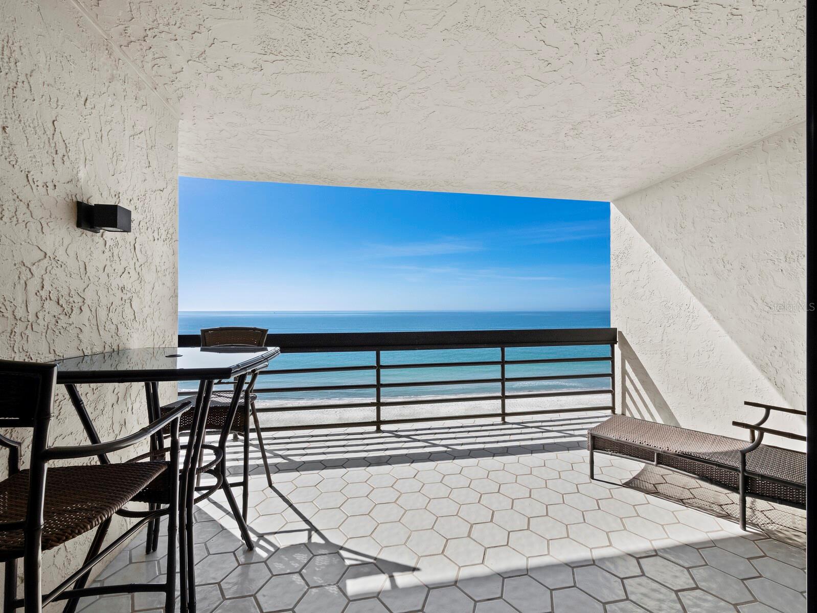 Image 13 of 57 For 1135 Gulf Of Mexico Drive 605