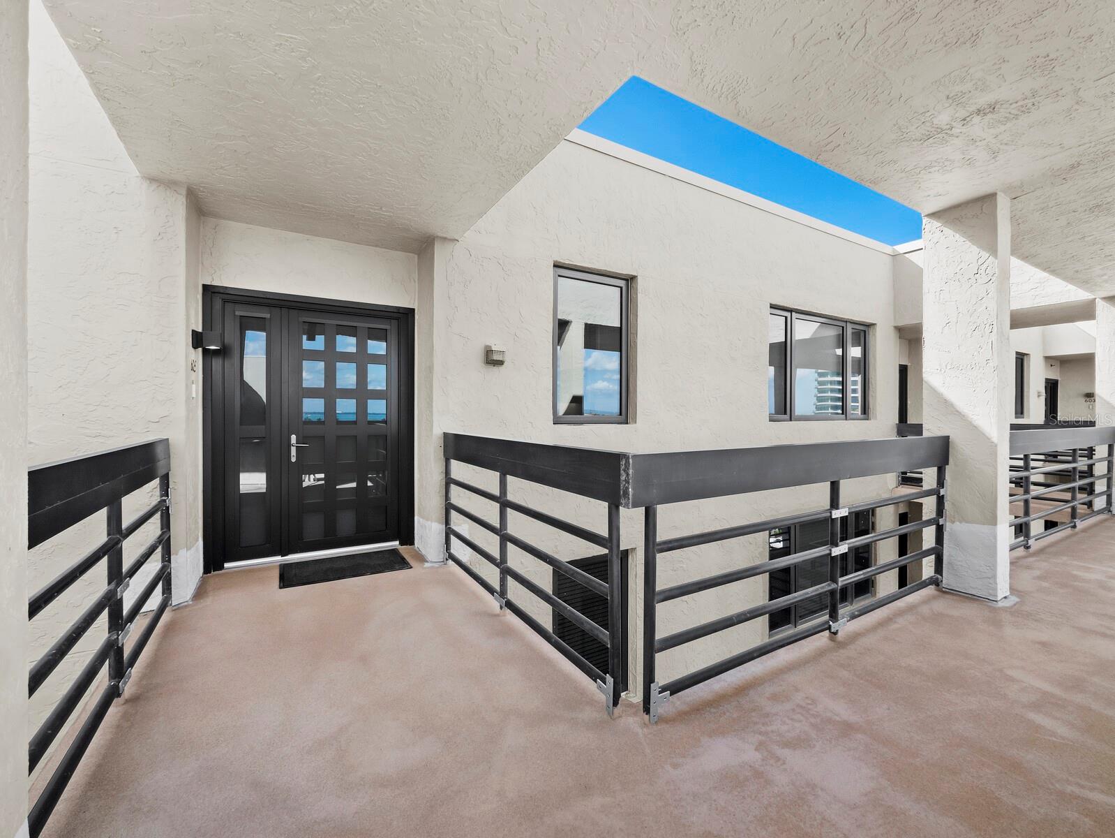 Image 2 of 57 For 1135 Gulf Of Mexico Drive 605