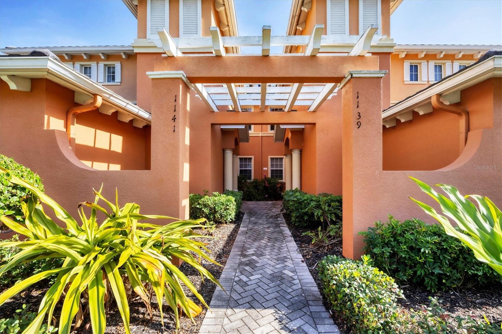 Image 11 of 52 For 1141 Riverscape St  C