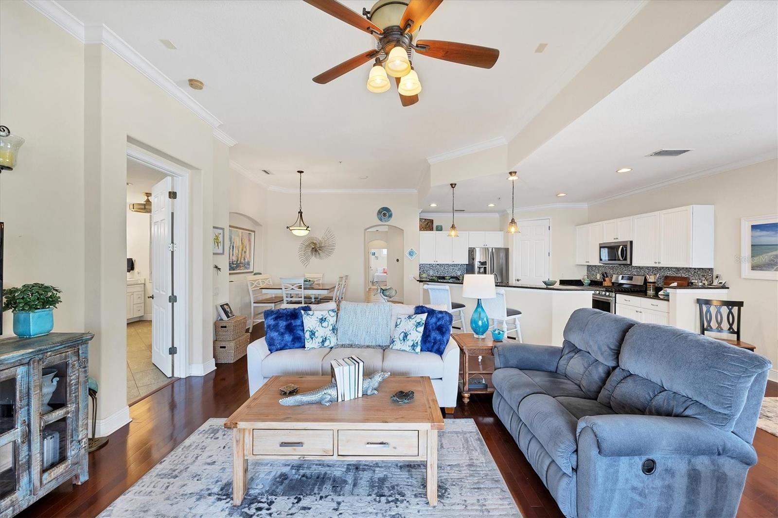 Image 20 of 52 For 1141 Riverscape St  C