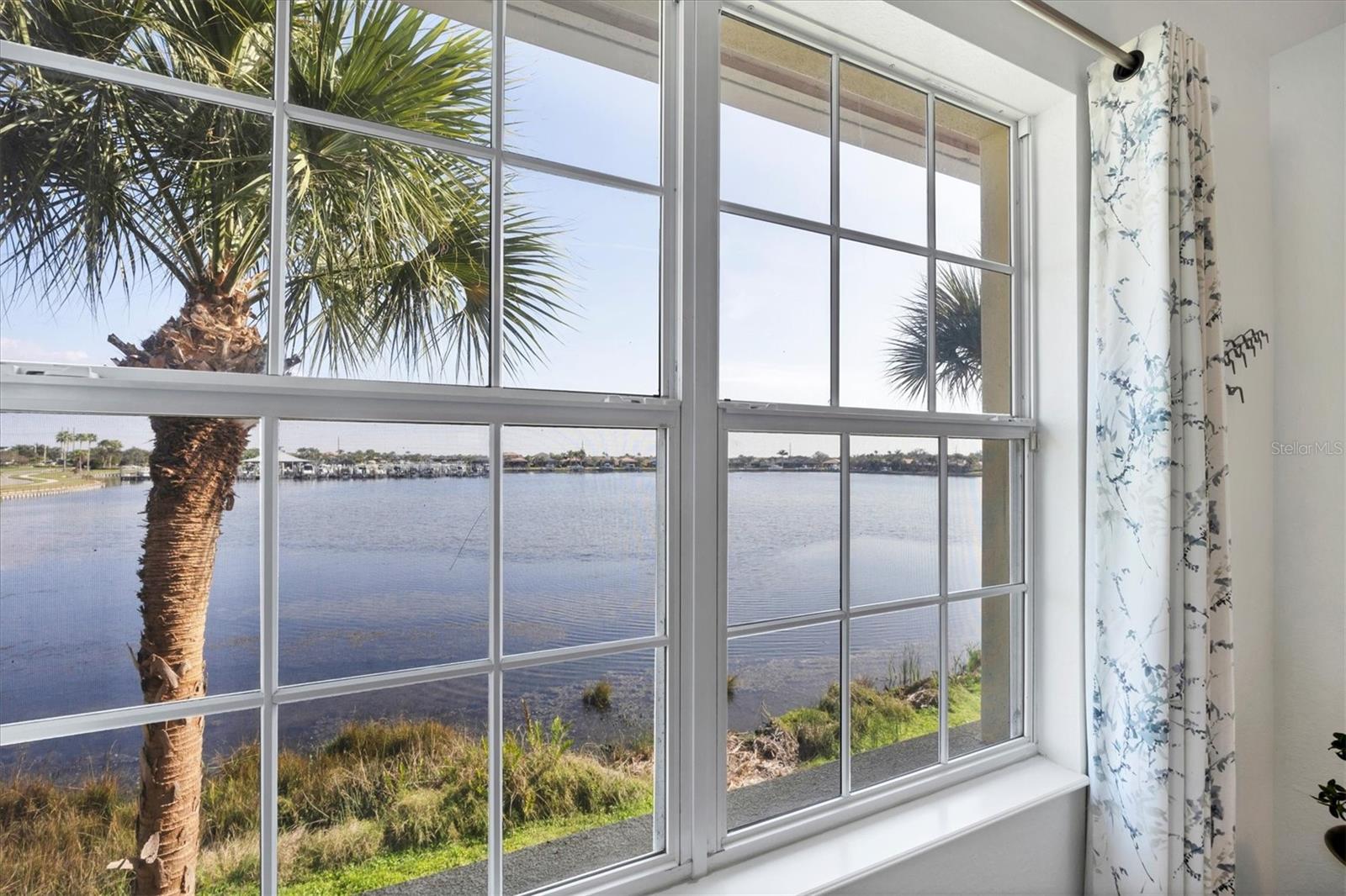 Image 29 of 52 For 1141 Riverscape St  C