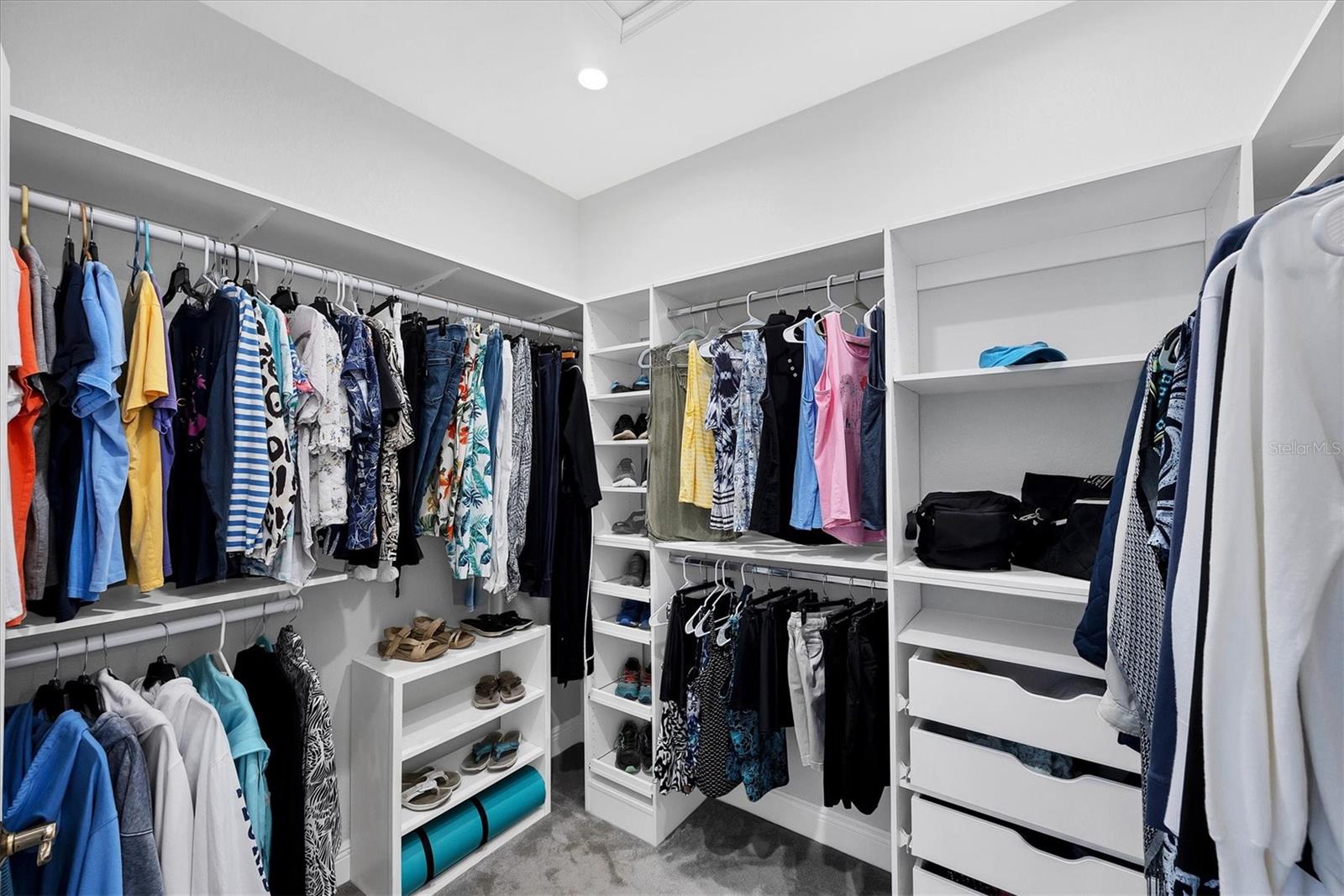 Image 30 of 52 For 1141 Riverscape St  C