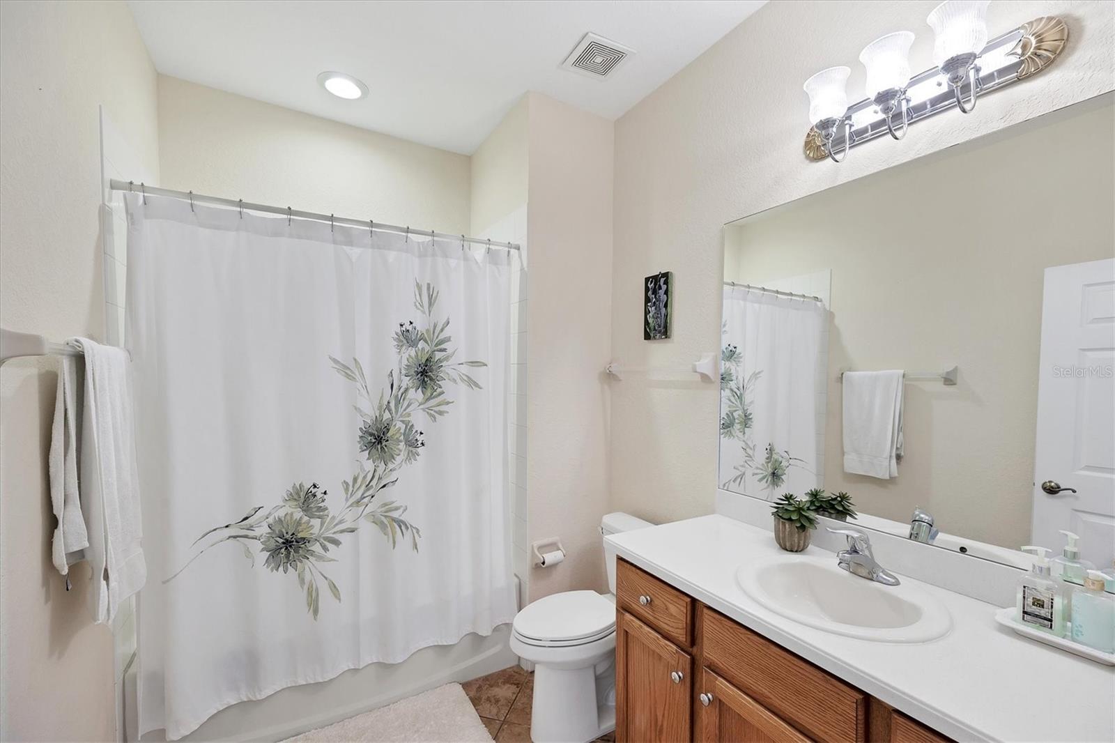 Image 35 of 52 For 1141 Riverscape St  C