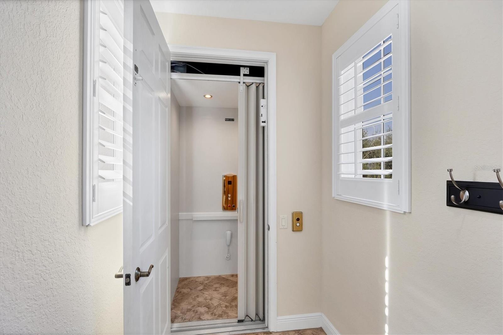 Image 39 of 52 For 1141 Riverscape St  C