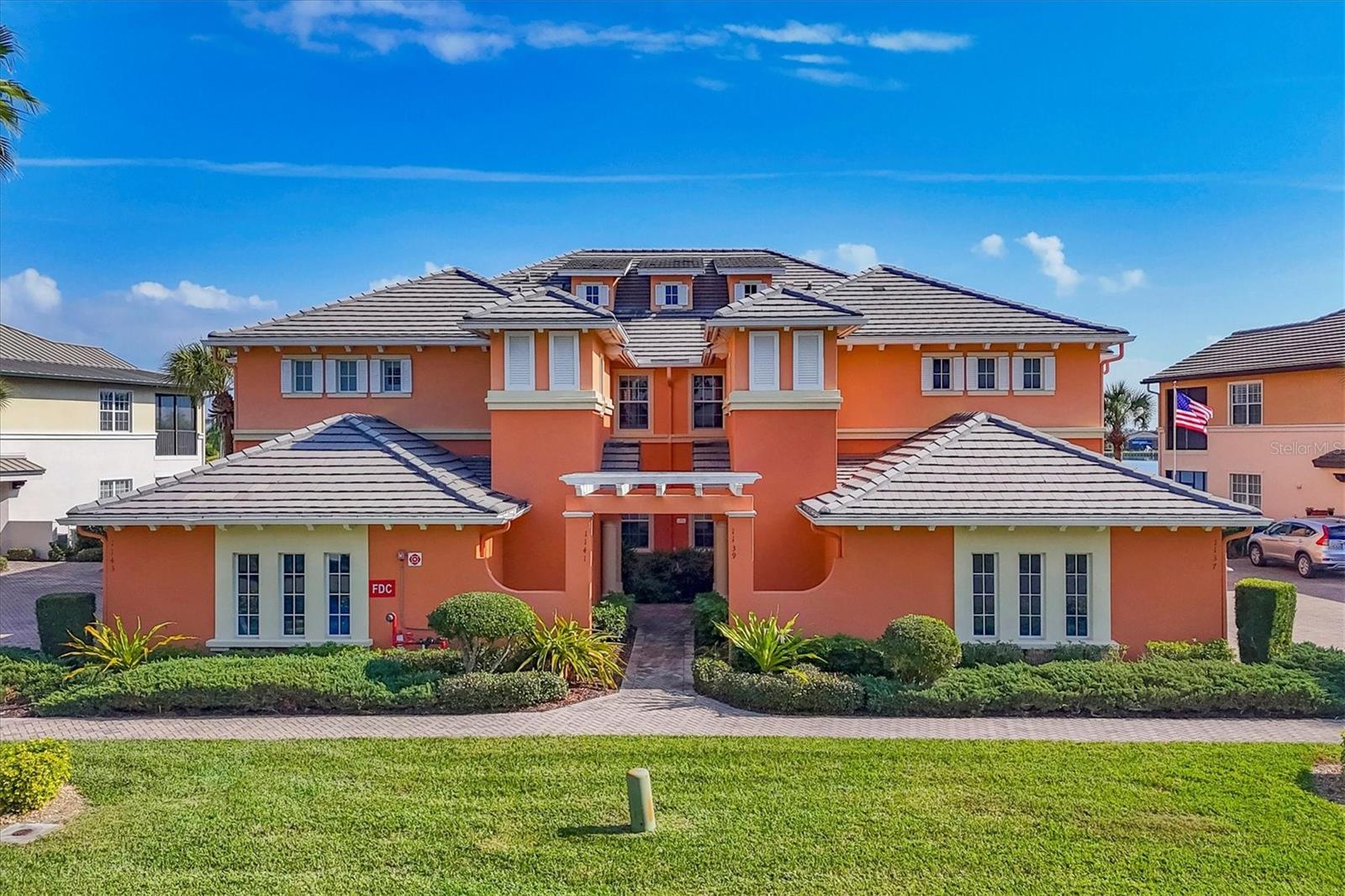 Image 8 of 52 For 1141 Riverscape St  C