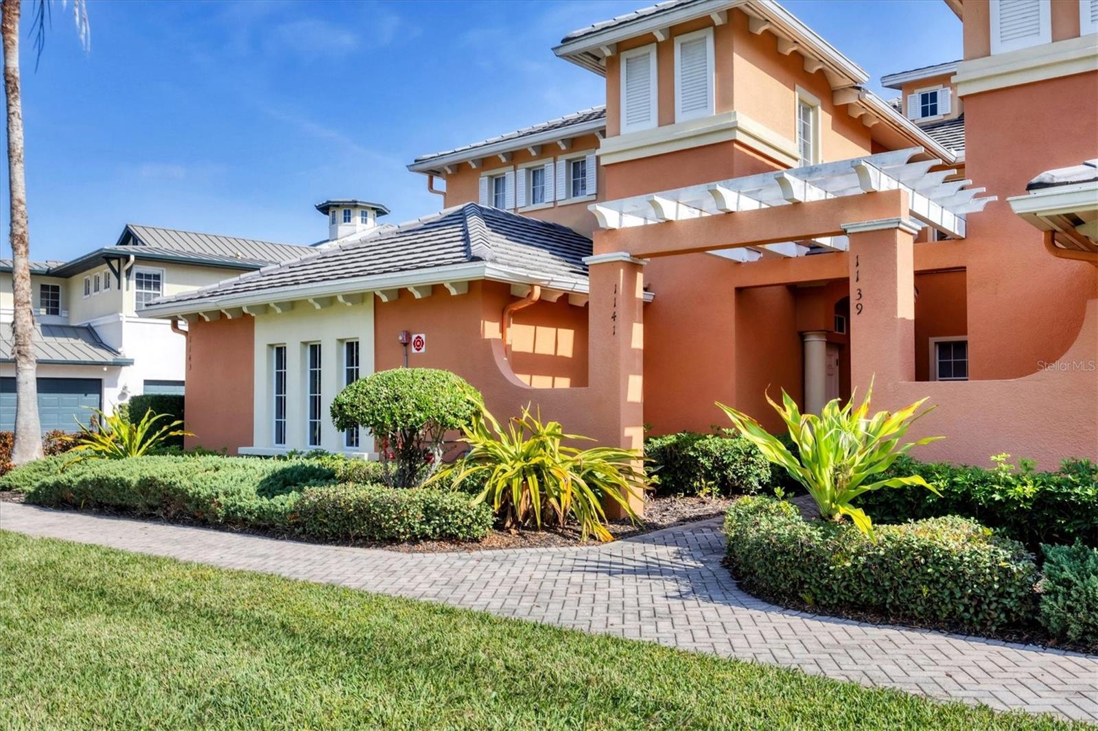 Image 9 of 52 For 1141 Riverscape St  C