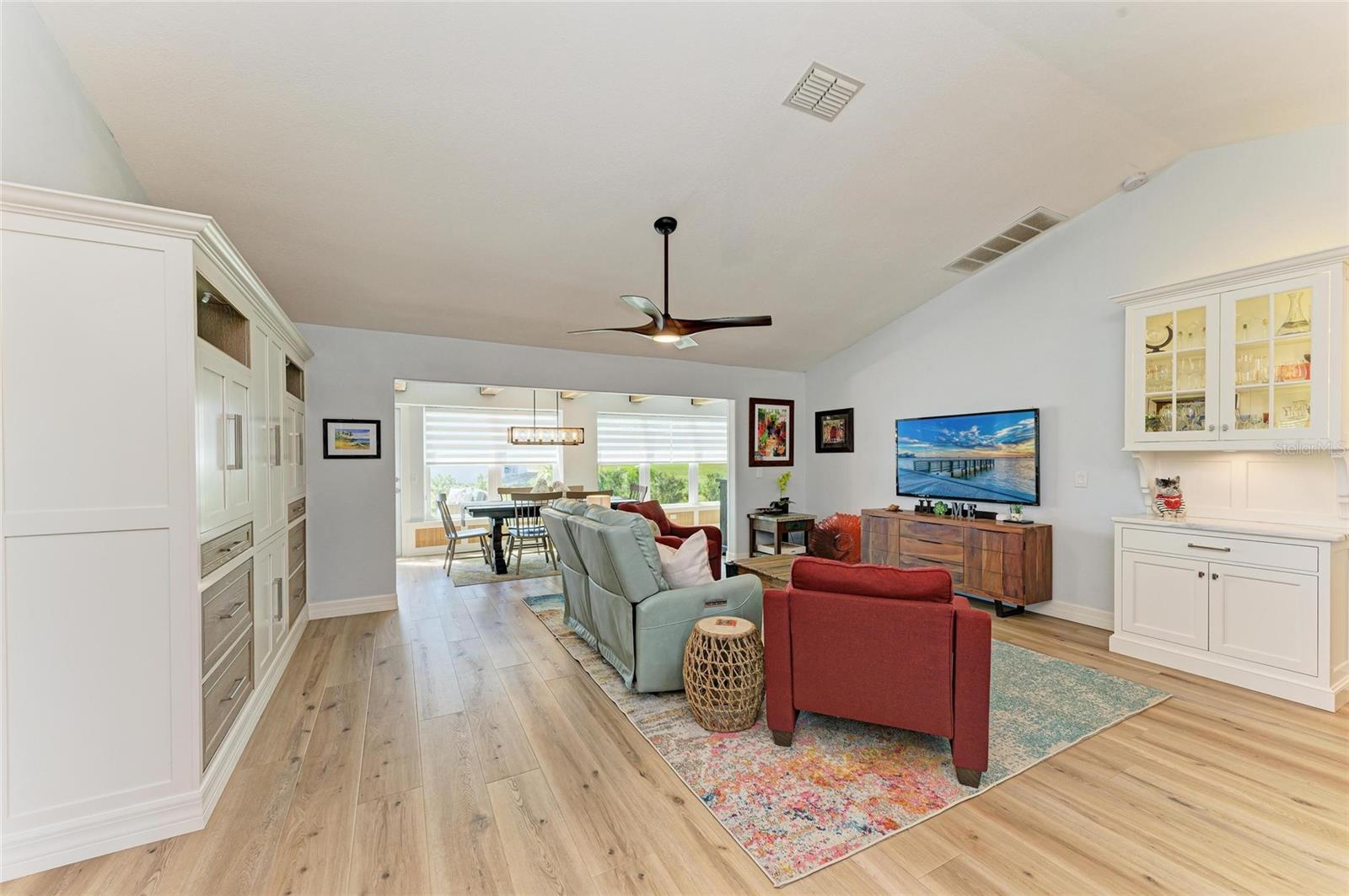 Image 14 of 70 For 279 Park Forest Boulevard