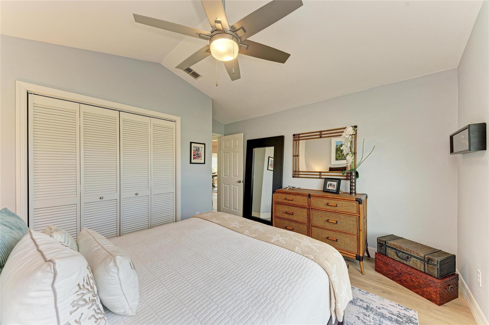 Image 51 of 70 For 279 Park Forest Boulevard