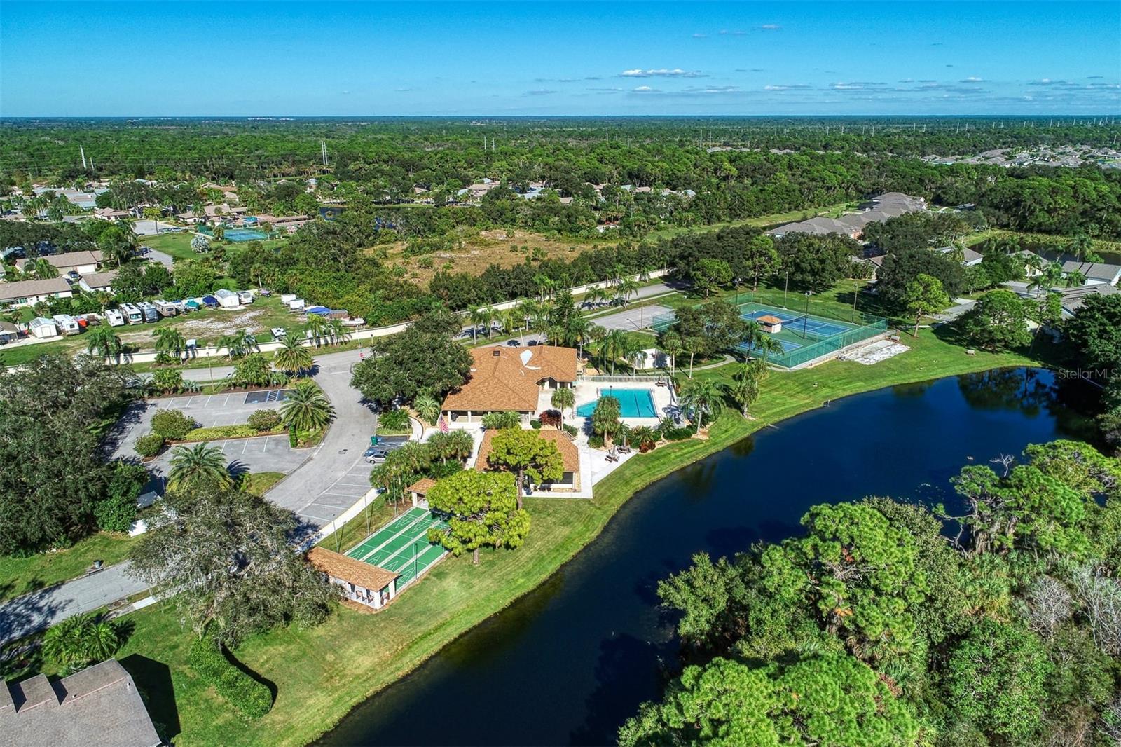 Image 59 of 70 For 279 Park Forest Boulevard