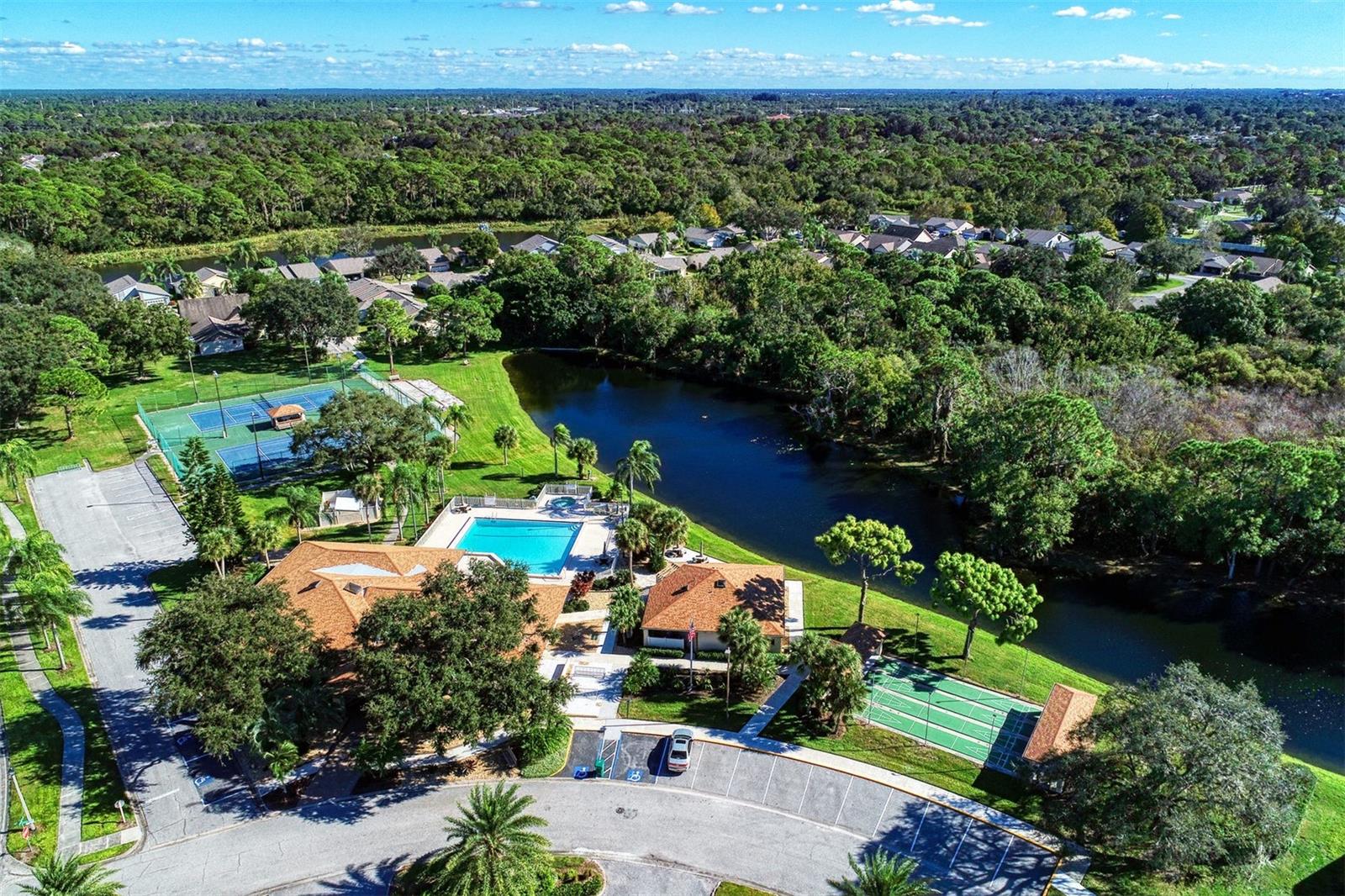 Image 61 of 70 For 279 Park Forest Boulevard