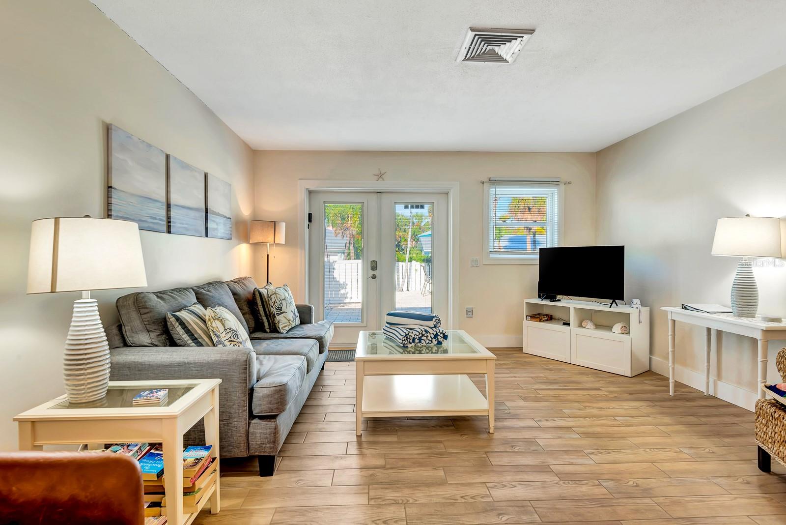 Image 13 of 52 For 207 75th Street E