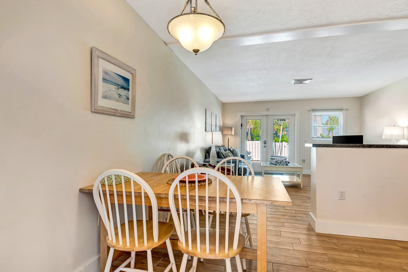 Image 22 of 52 For 207 75th Street E