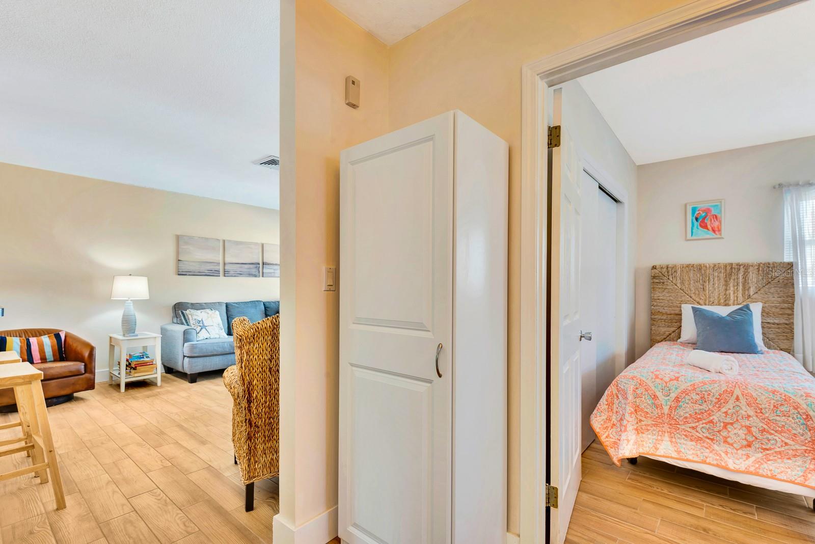 Image 26 of 52 For 207 75th Street E