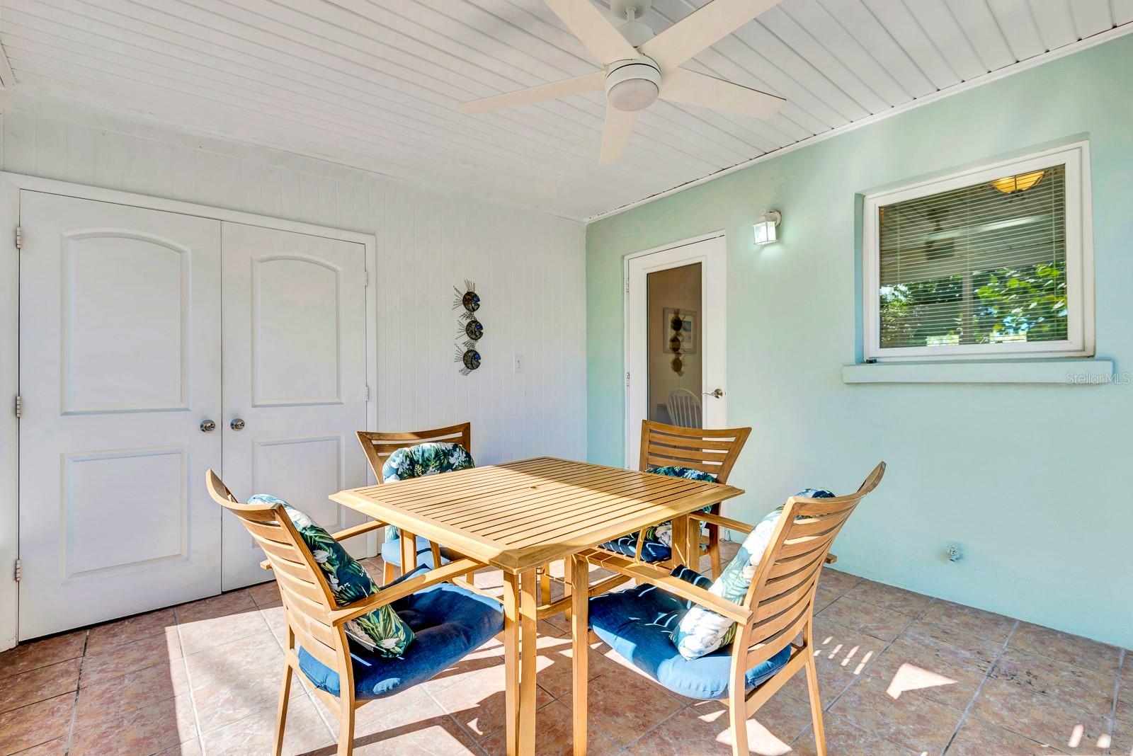 Image 33 of 52 For 207 75th Street E