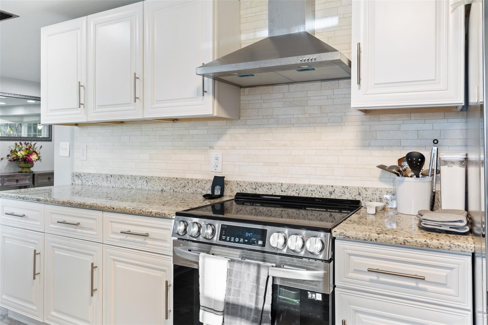 Image 16 of 44 For 2802 Lyra Lane