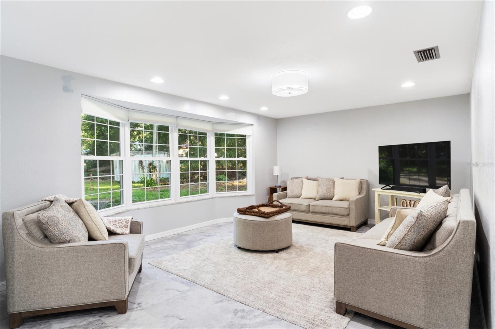 Image 7 of 44 For 2802 Lyra Lane