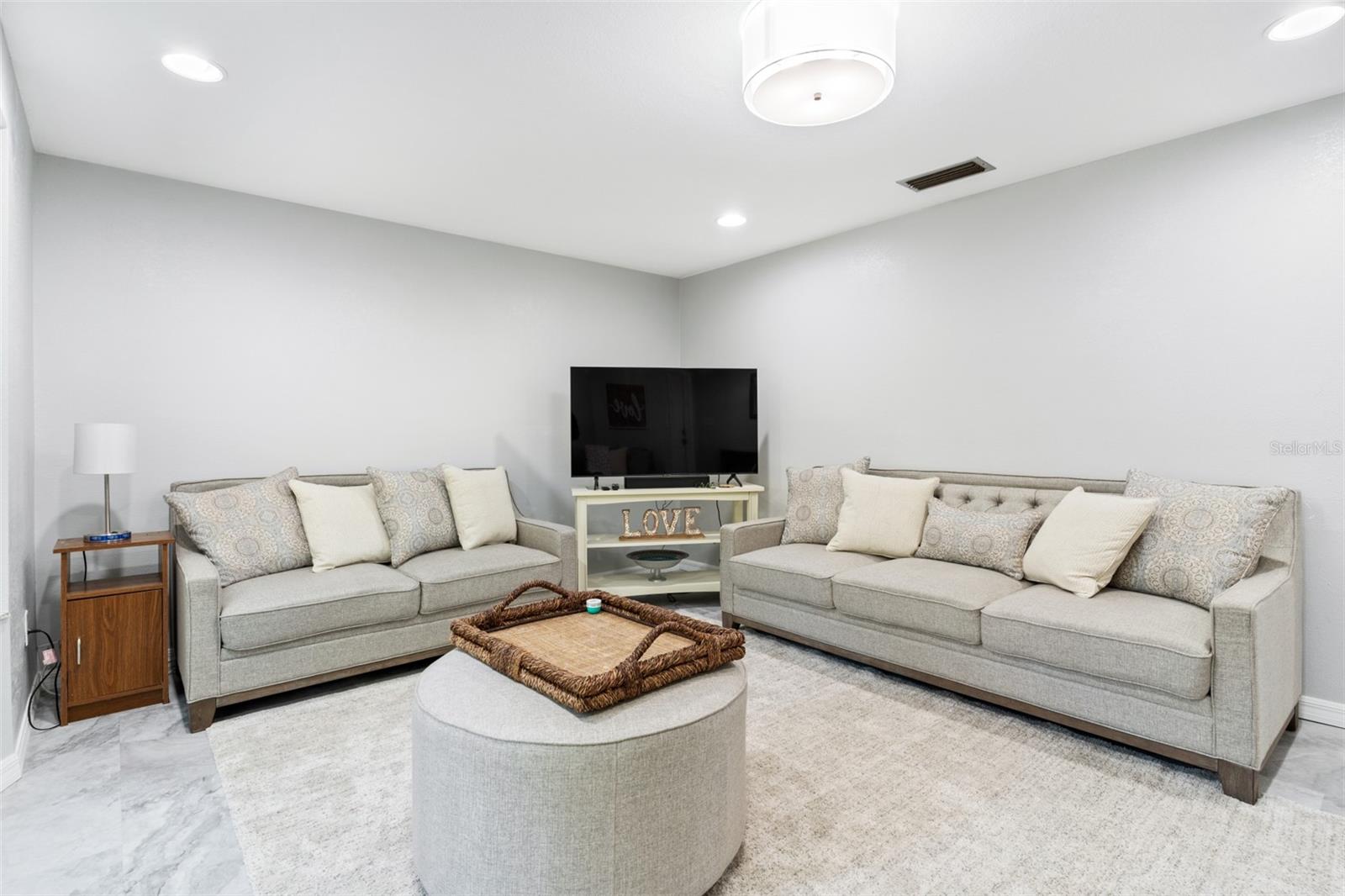 Image 8 of 44 For 2802 Lyra Lane