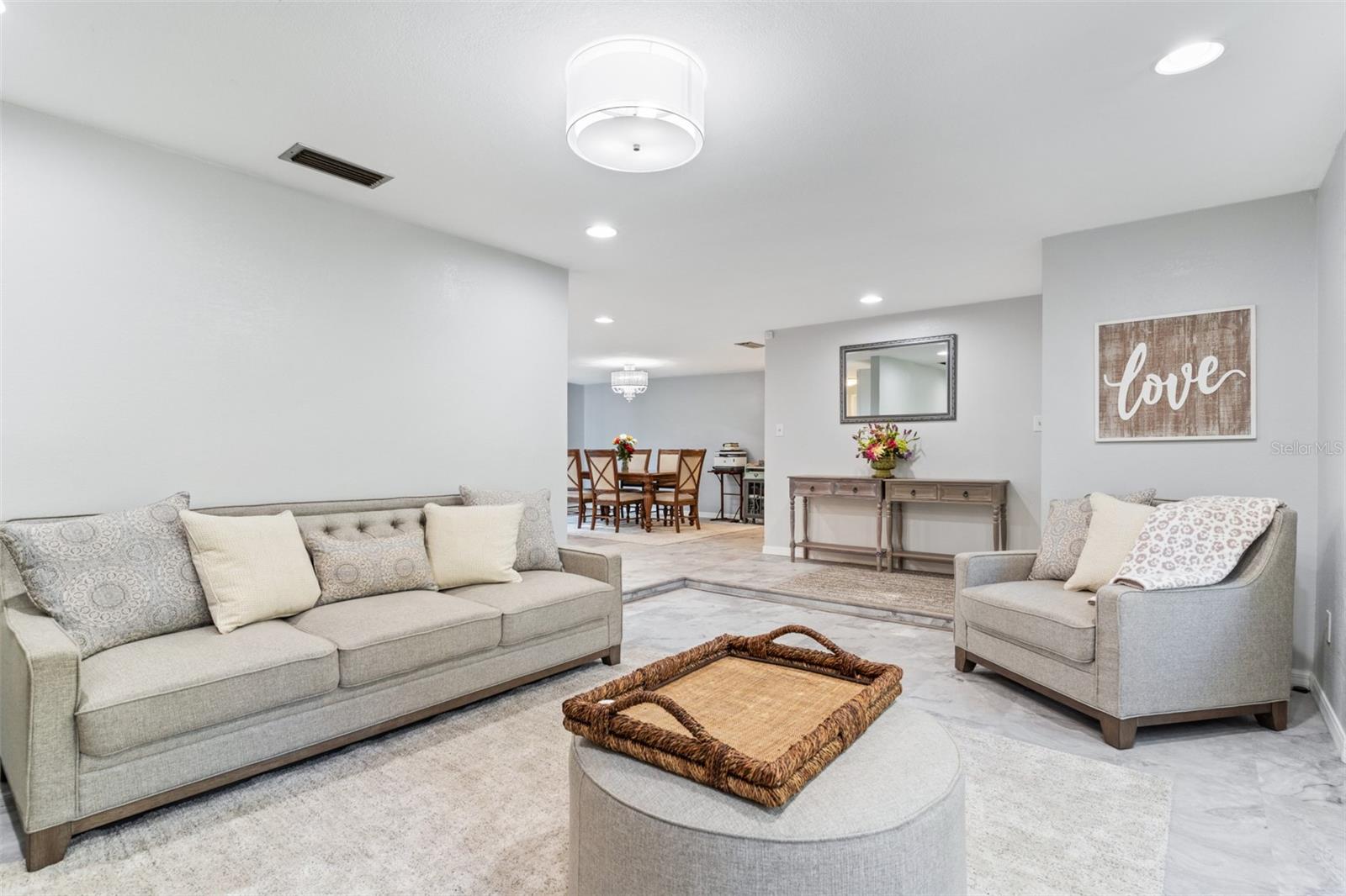 Image 9 of 44 For 2802 Lyra Lane