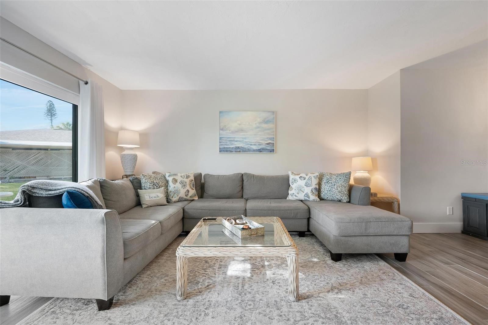 Image 8 of 28 For 5260 Gulf Of Mexico Drive 403