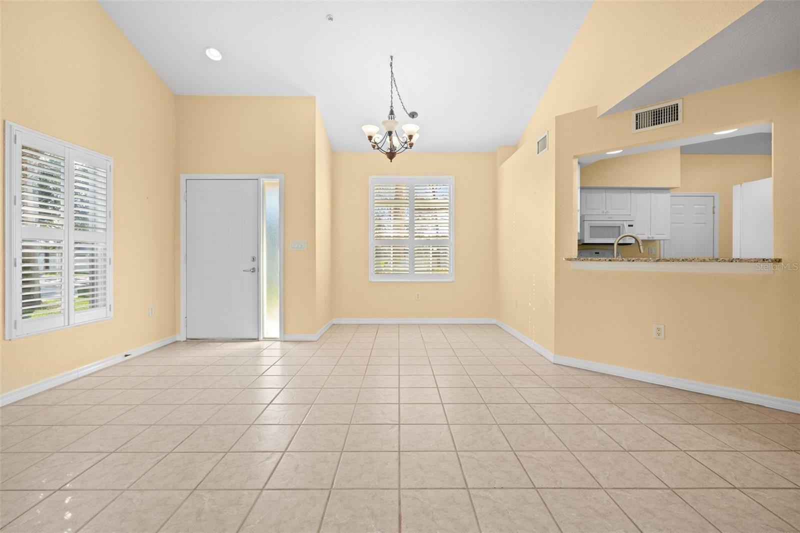 Image 10 of 95 For 7123 Strand Circle