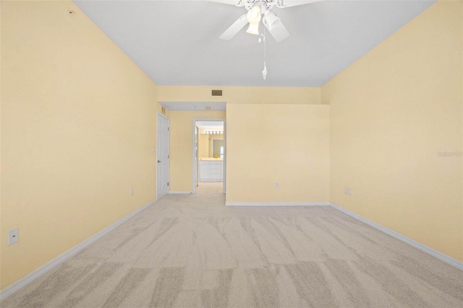 Image 28 of 95 For 7123 Strand Circle